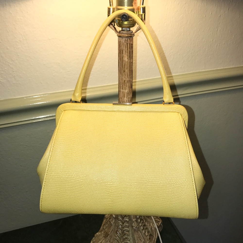 BANANA REPUBLIC LEATHER TOTE PURSE