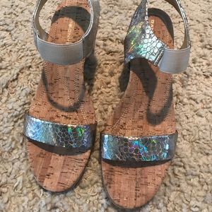 Bandolino wedges, size 8.5, never worn