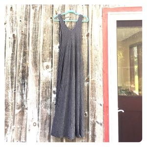 Adrienne Vittadini striped maxi dress size small