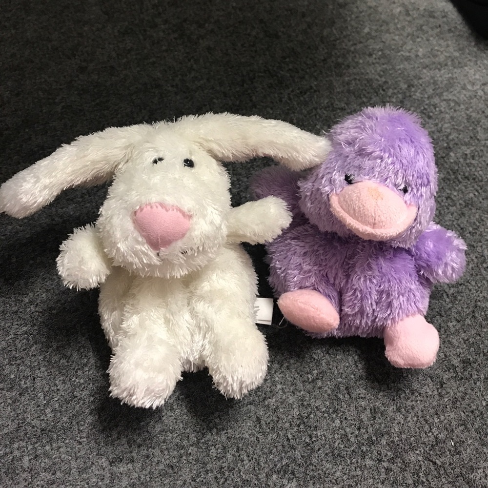 Stuffed animals that act like air fresheners!