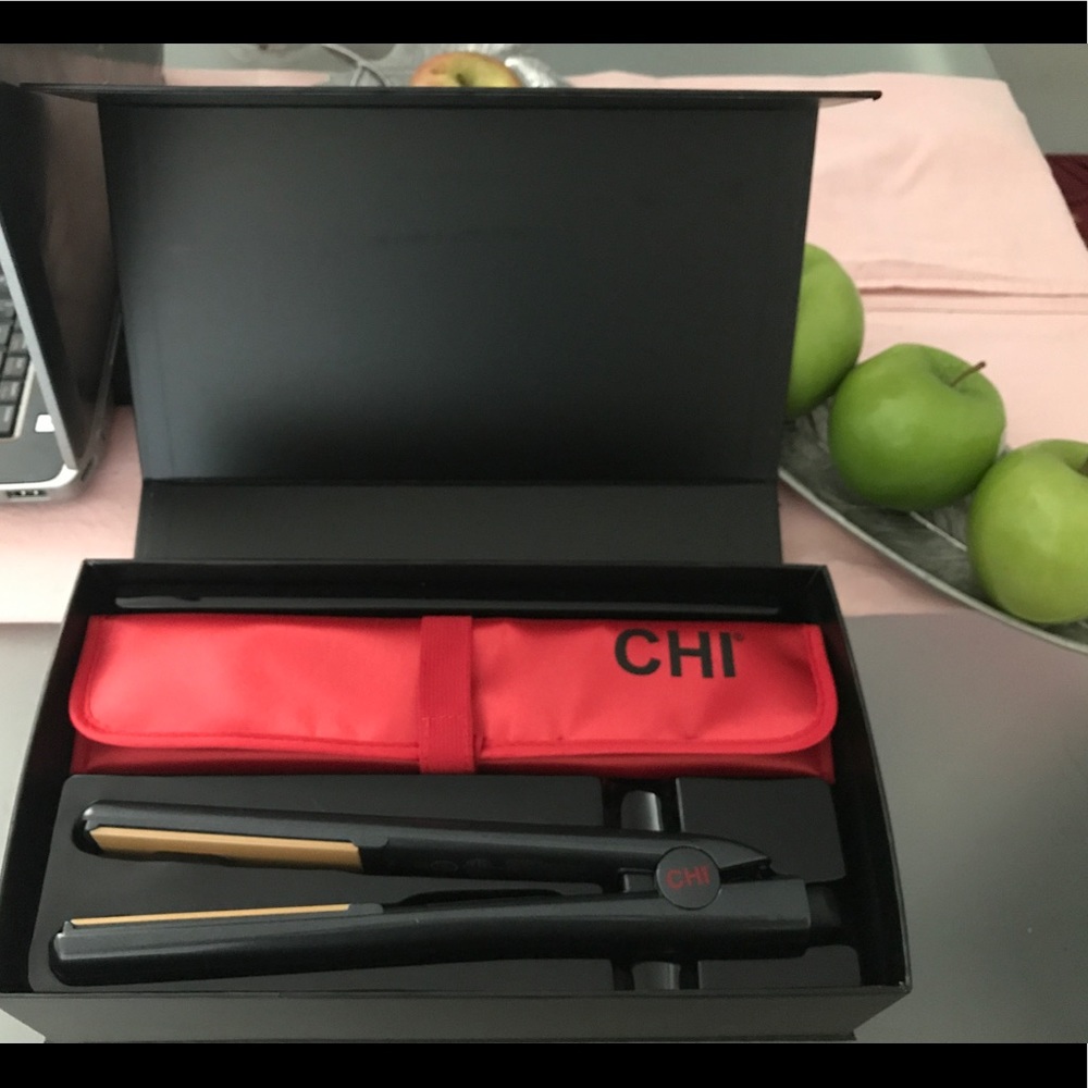 CHI G2 Flat Iron.Brand new with Box.Never used.
