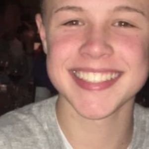 Meet your Posher, Mitchell