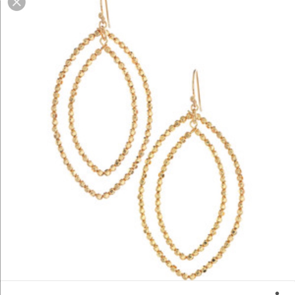 ISO- Stella & Dot gold earrings