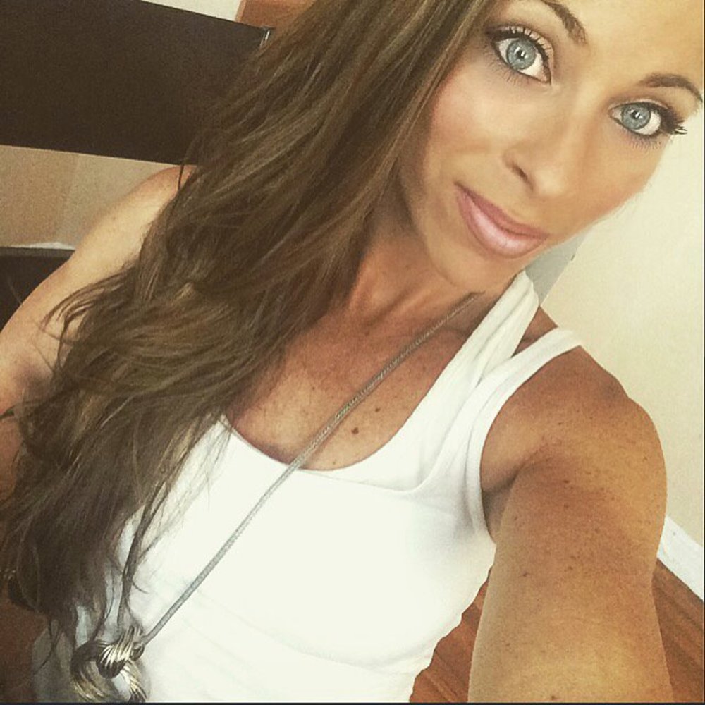 Meet your Posher, Nykateyes