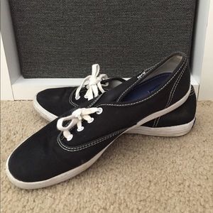 Black Keds