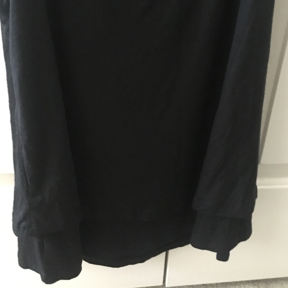 Black ruffle tank top - Picture 4 of 7