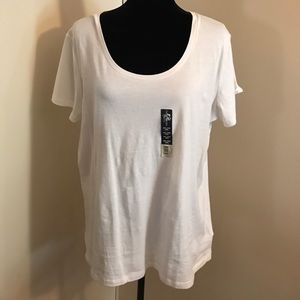 White tee shirt new with tags.