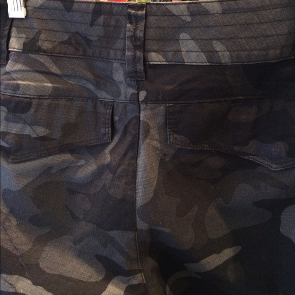 Ralph Lauren Lauren active crop pants size 2 - Picture 7 of 8