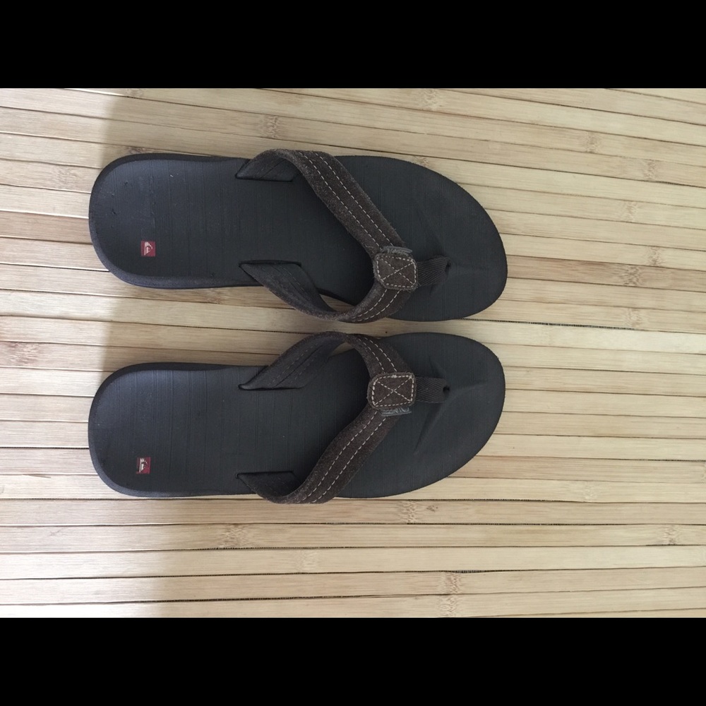 Quicksilver flip flops. Size 7