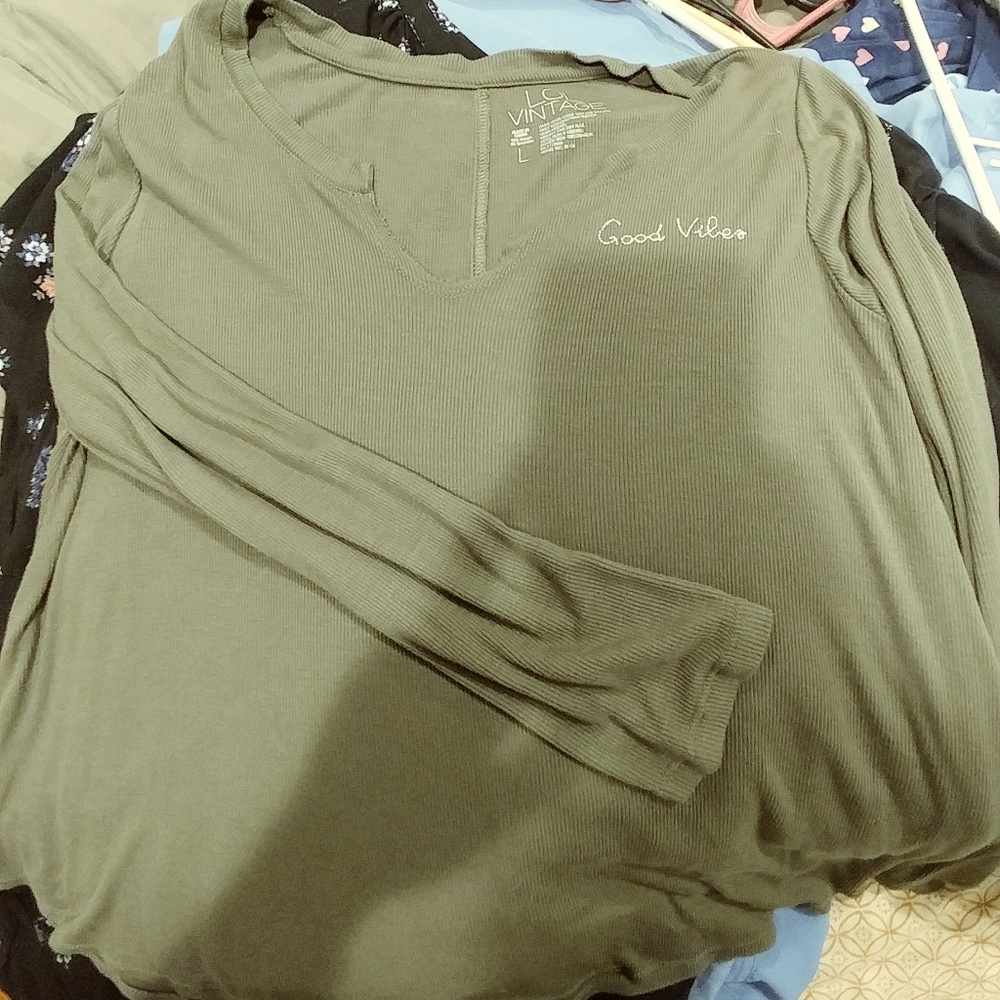 Ribbed long sleeve shirt