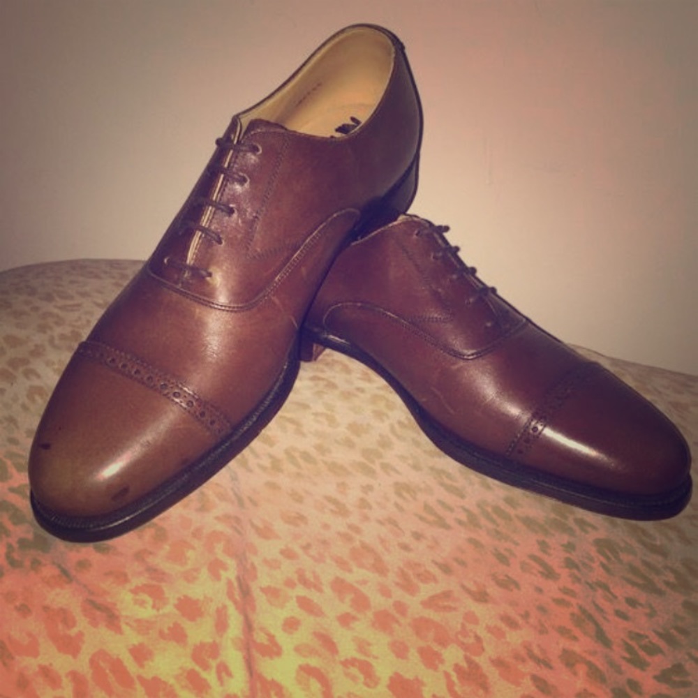 Men's dress shoes