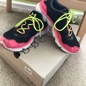 Under Armour Sneakers