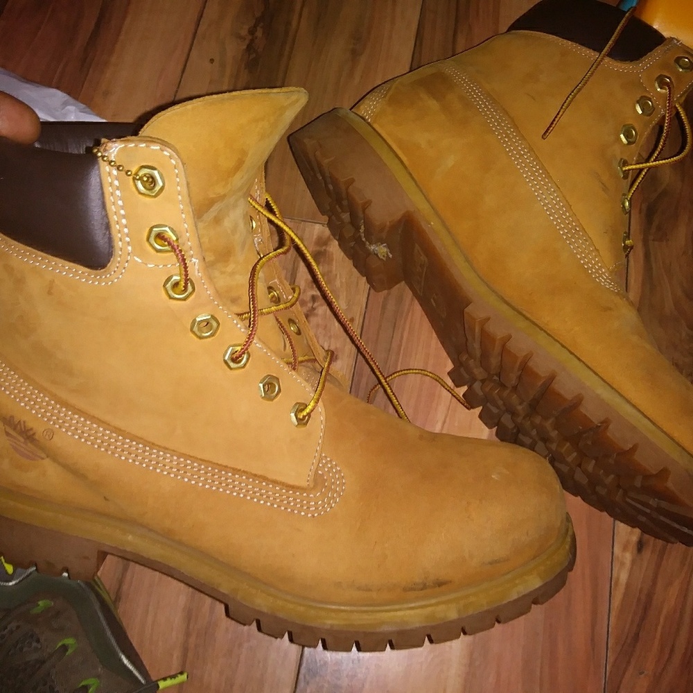Timbs - Picture 1 of 2