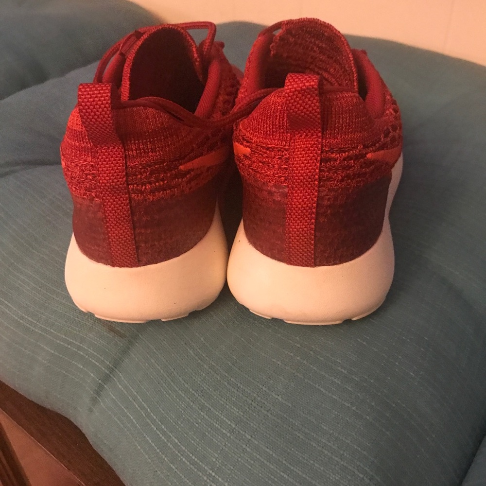 Nikes - Picture 2 of 3