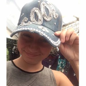 Meet your Posher, Brooke