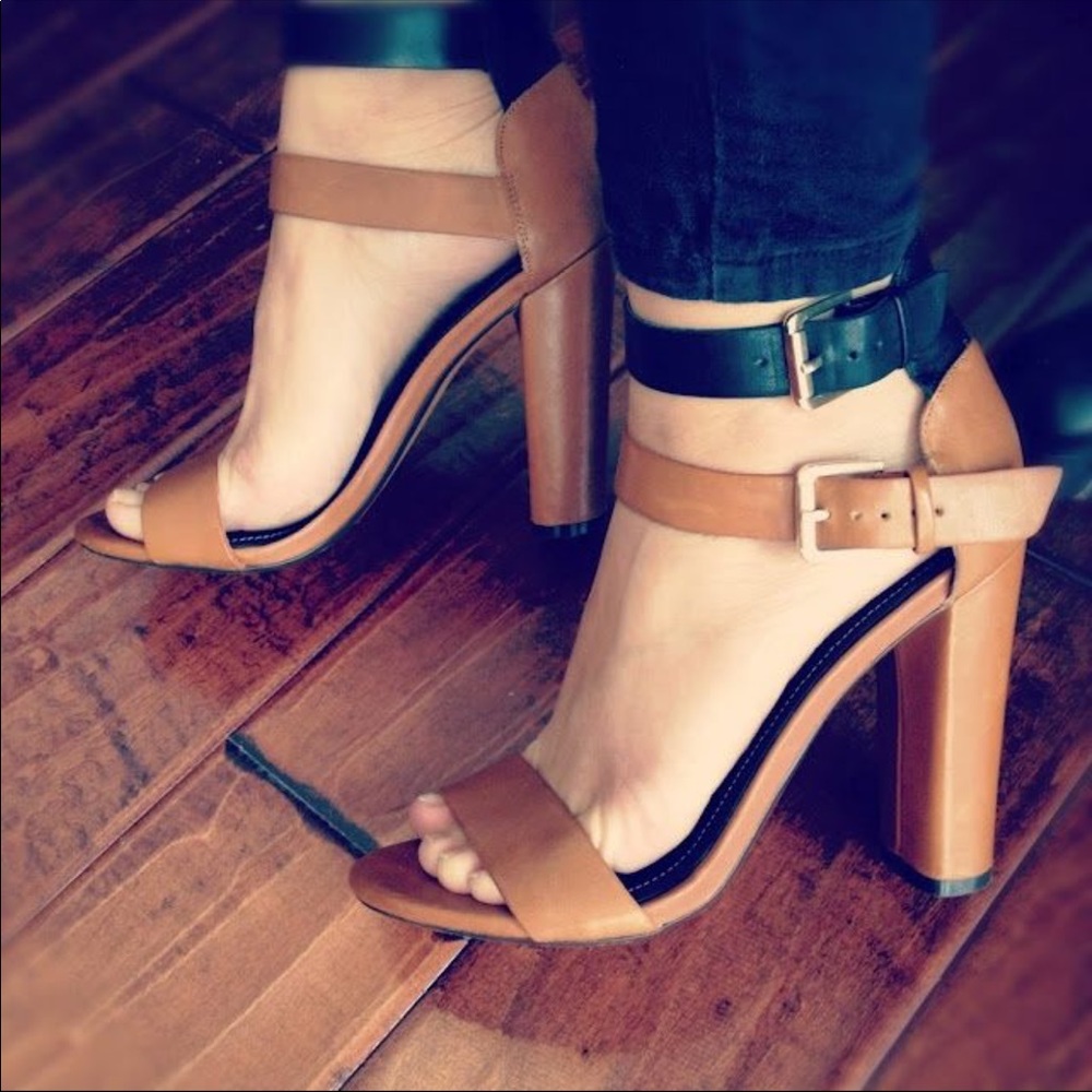 ISO ZARA TWO STRAP HEEL SANDAL