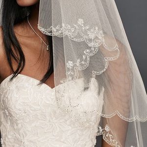 David's bridal two tier crystal Veil