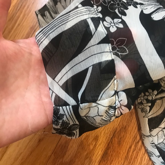 Rampage top with draw strings sz M - Picture 4 of 4