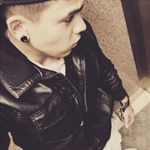 Meet your Posher, Andrés