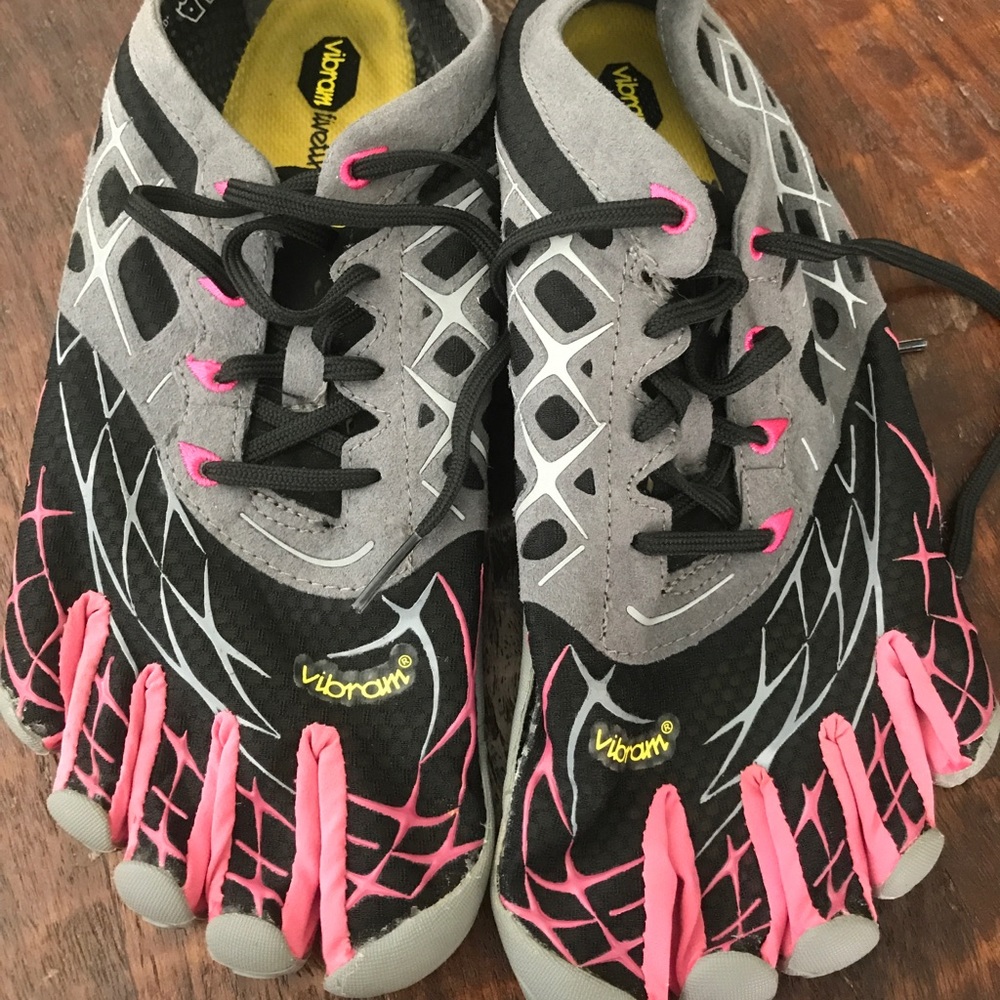 Vibram shoes sz 42