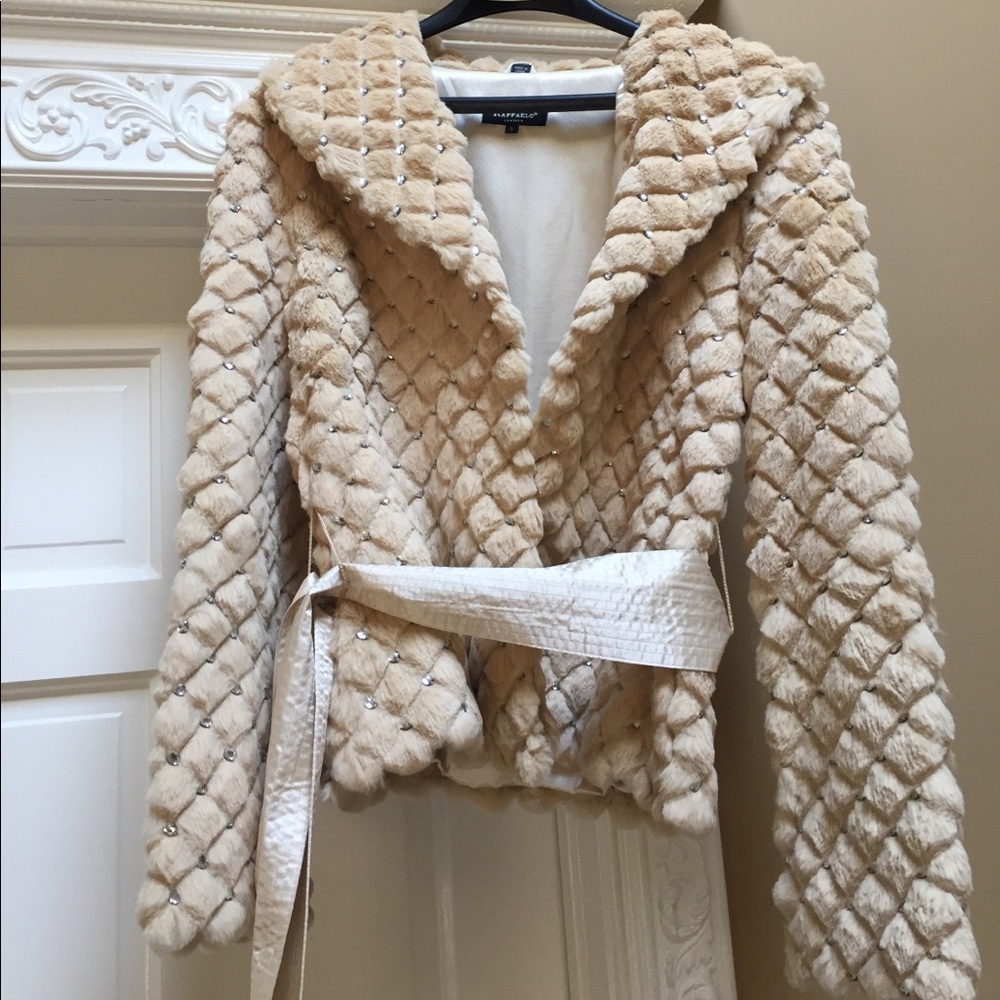 Woman's Jacket - Faux Fur