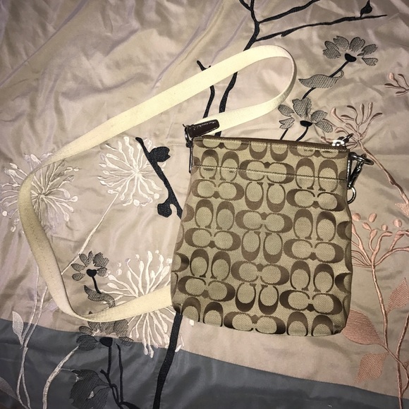 Brown Coach Crossbody purse - Picture 2 of 3