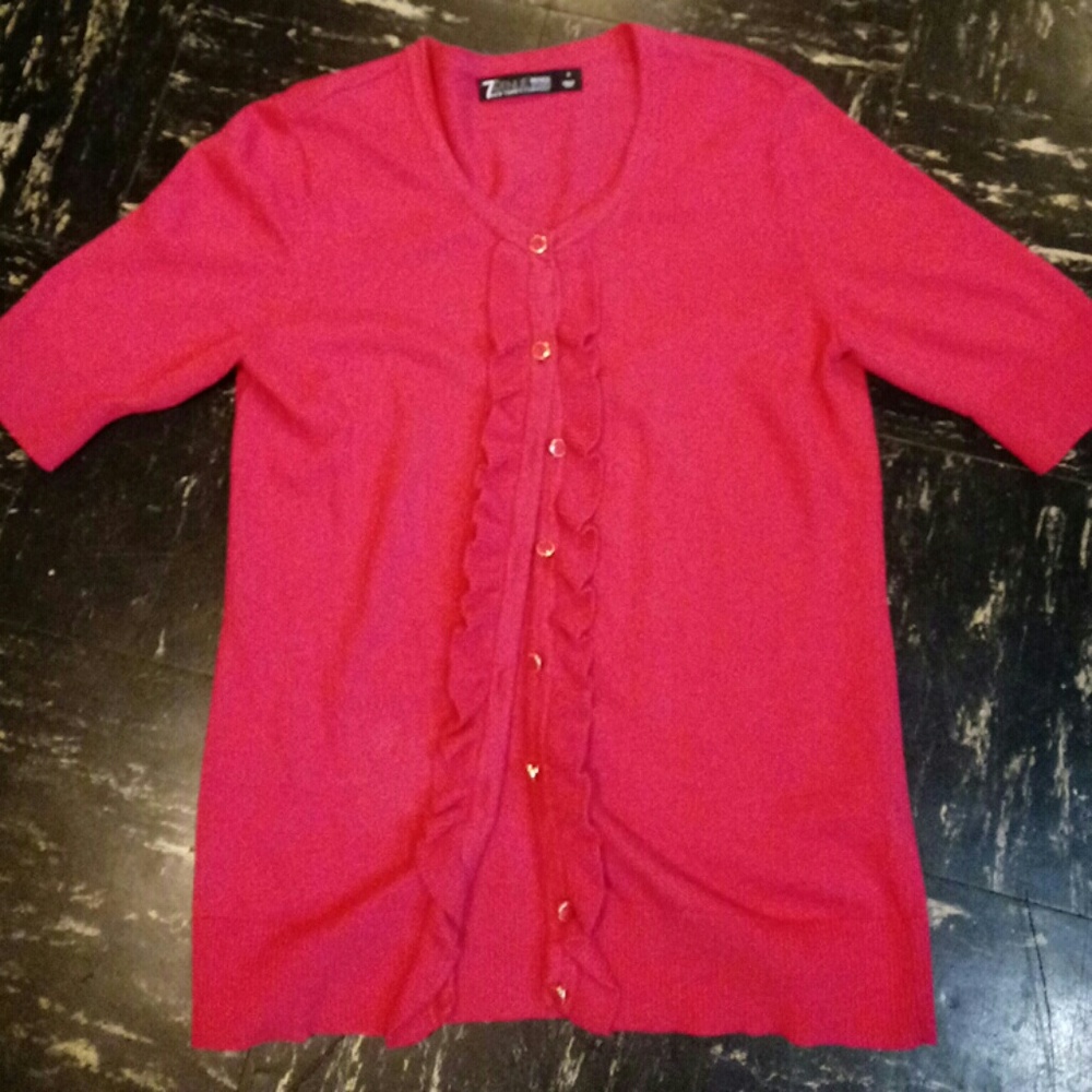 Pink short sleeved sweater