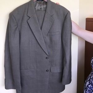 Men's suit