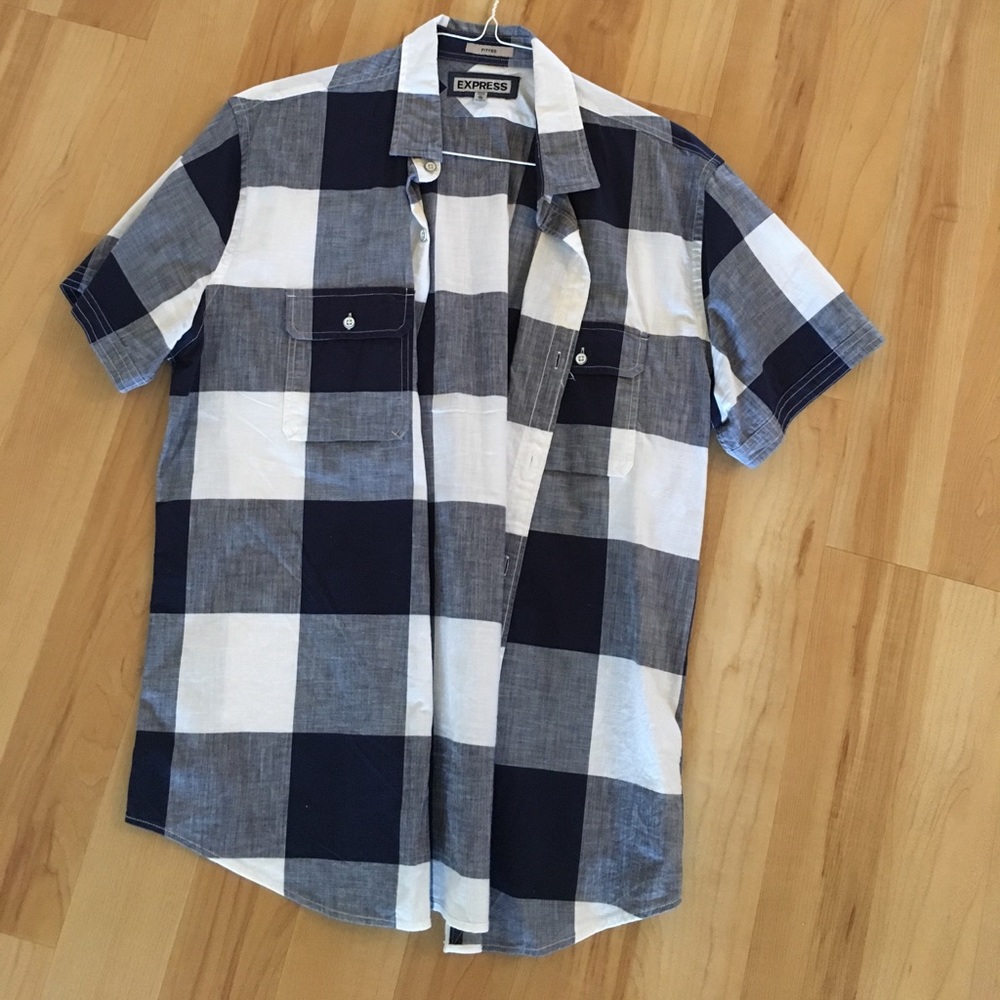 Casual Short Sleeve Dress Shirt