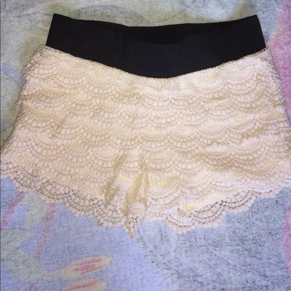 Lace Crochet Shorts - Picture 3 of 3