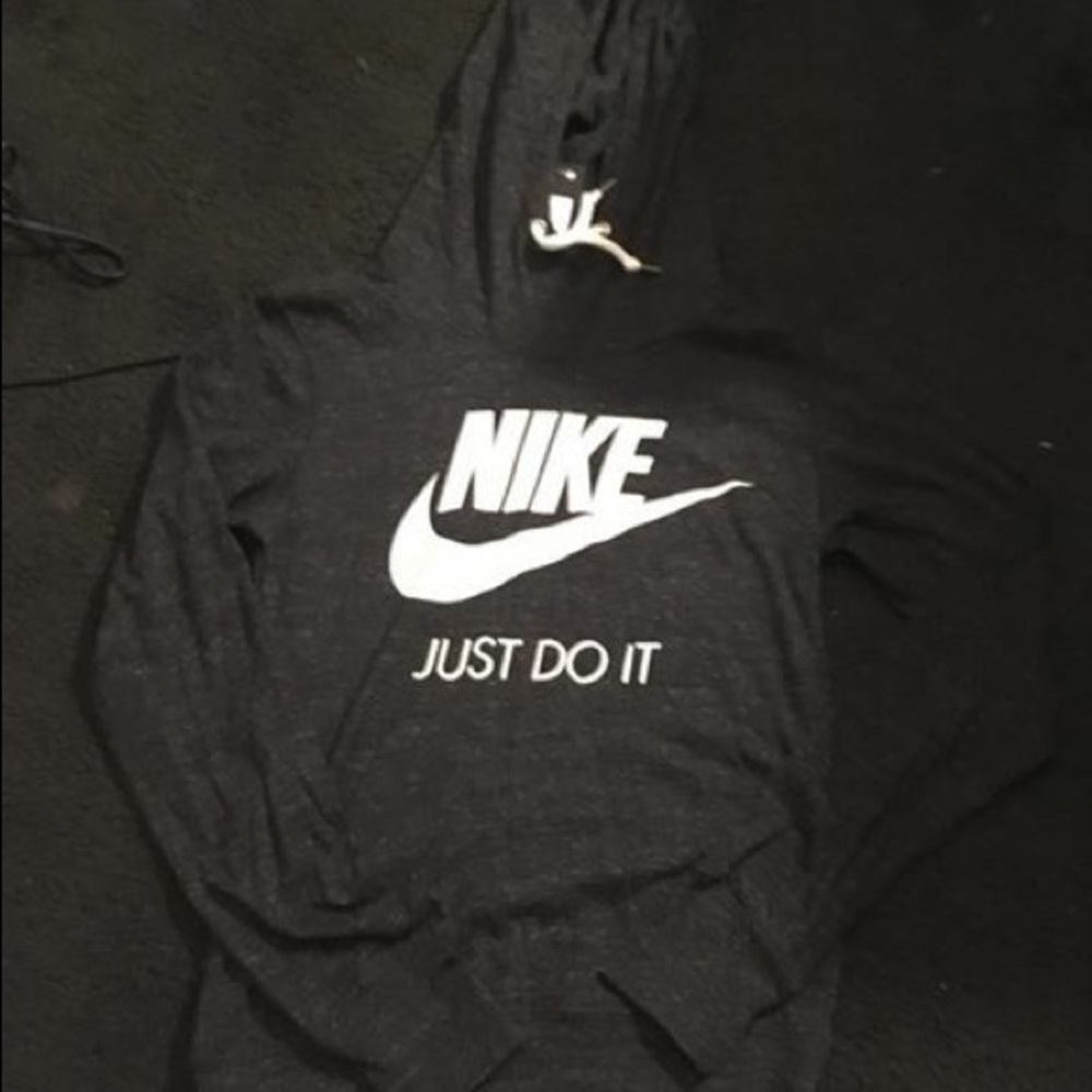 🆕Brand New Nike pullover