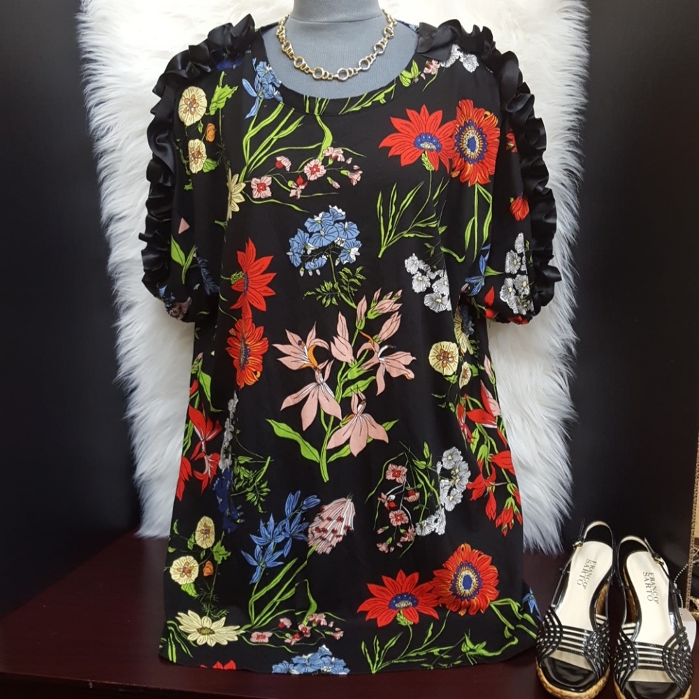 Zara Tunic Floral with Ruffled Sleeves