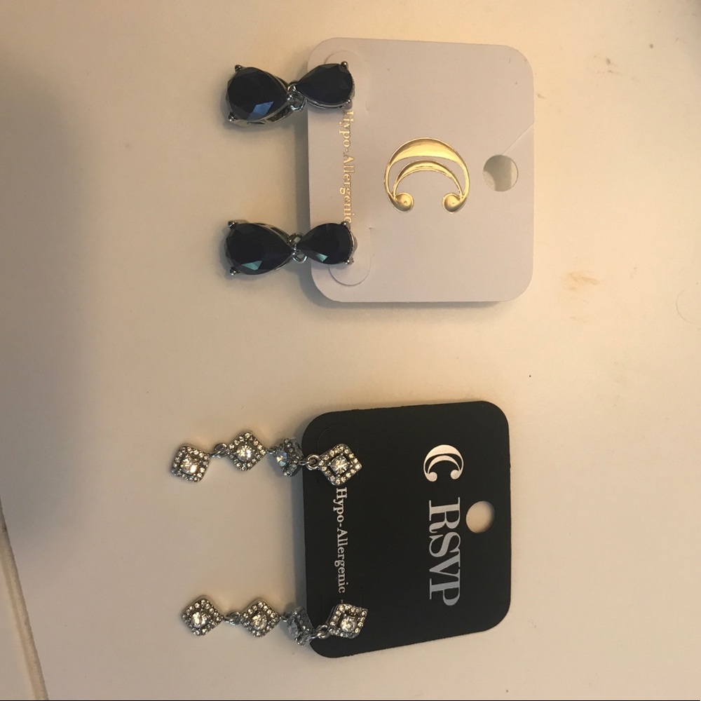 NWT charming Charlie's earrings