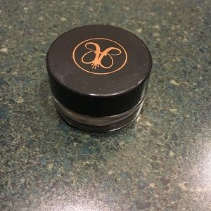 Anastasia Dipbrow Pomade