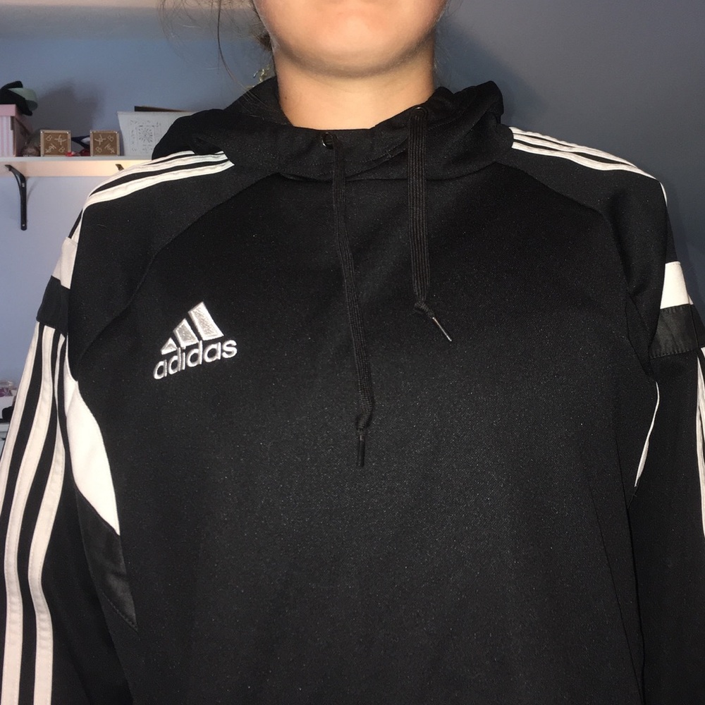 🌿adidas hoodie🌿