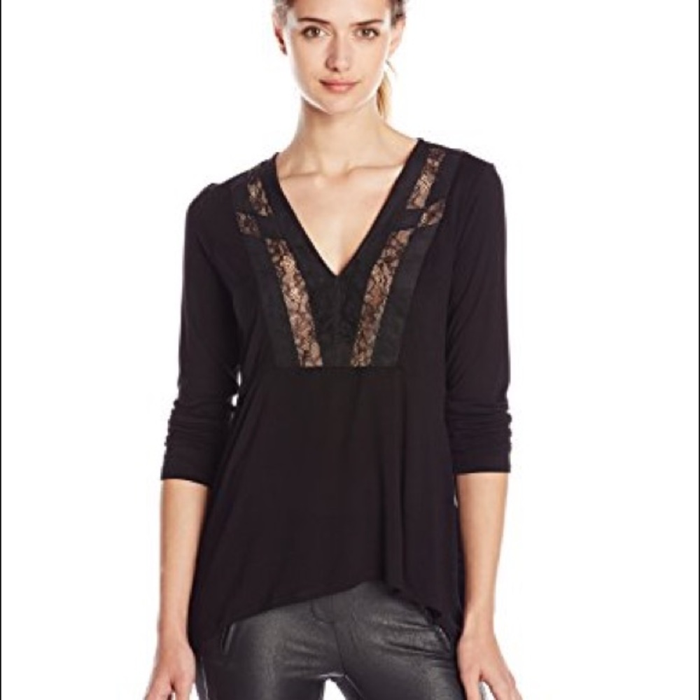 BCBG kolbie front lace top ❤️