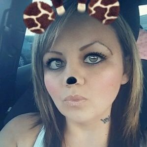 Meet your Posher, Adriane