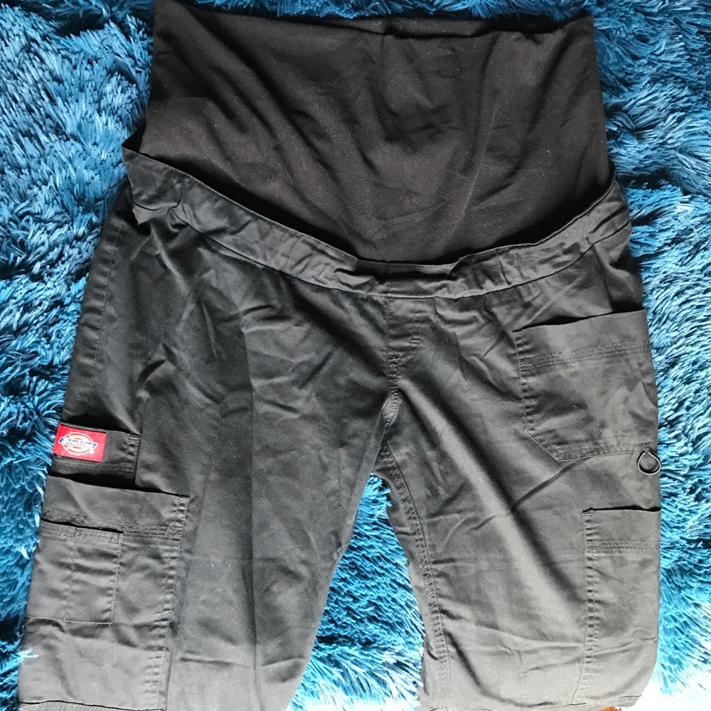 Dickies Maternity Scrubs