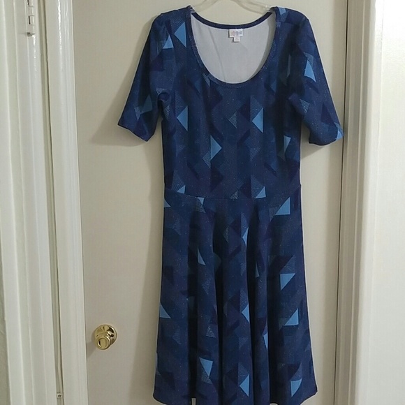 LuLaRoe XL Nicole - Picture 2 of 3