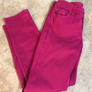 🌺WHITEHOUSE BLACK MARKET PINK JEANS! So cute!! 8.