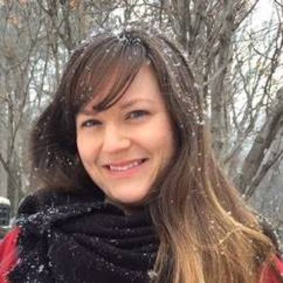 Meet your Posher, April - Picture 2 of 3