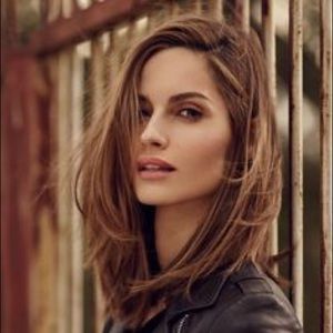 Meet your Posher, Alexia