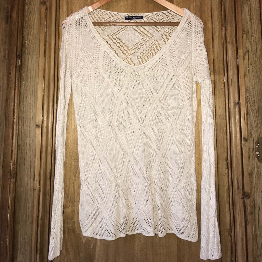 V-Neck Diamond Design Knit Sweater