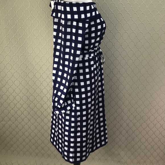 Banana Republic gingham off-shoulder dress - Picture 2 of 3