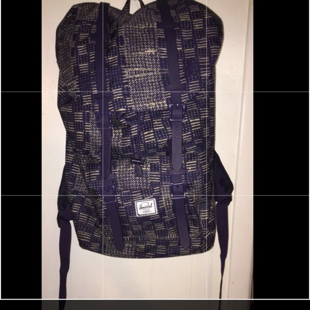 Herschel Little American Backpack | Mid volume