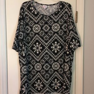 Lularoe Irma (size XL)