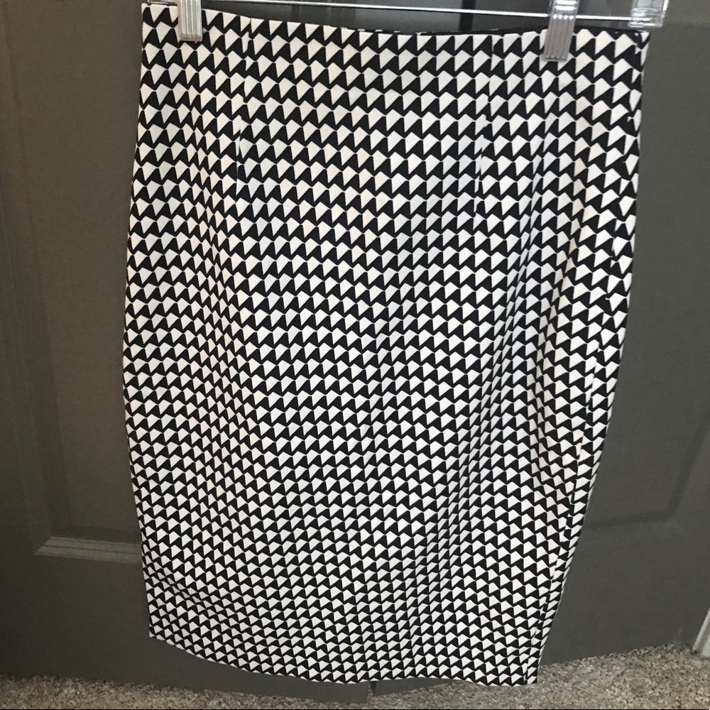 Banana Republic patterned pencil skirt