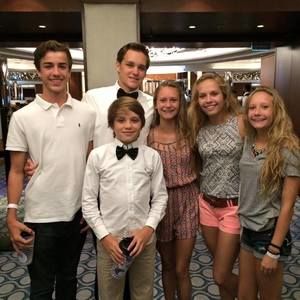 Meet your Posher, Travis