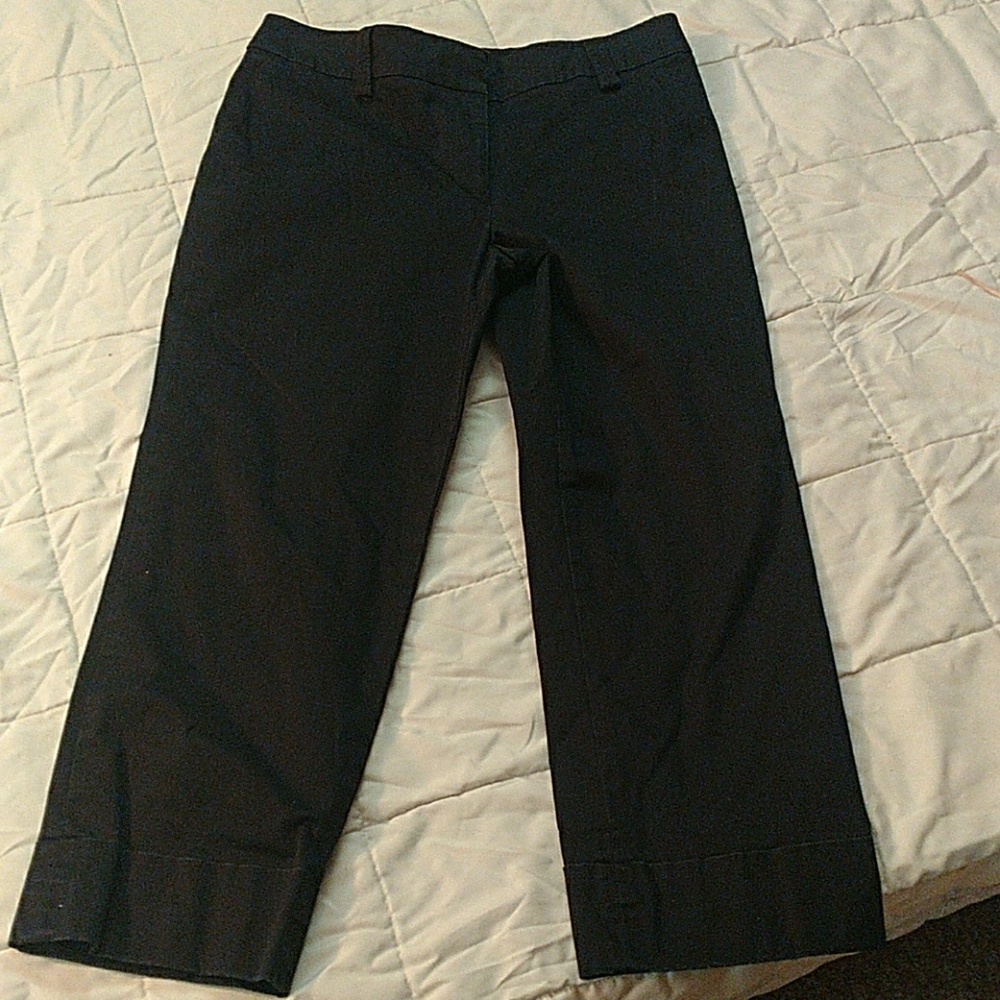 Black capri