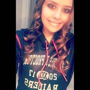 Meet your Posher, Alyssa